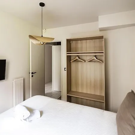 Playground Apartment *